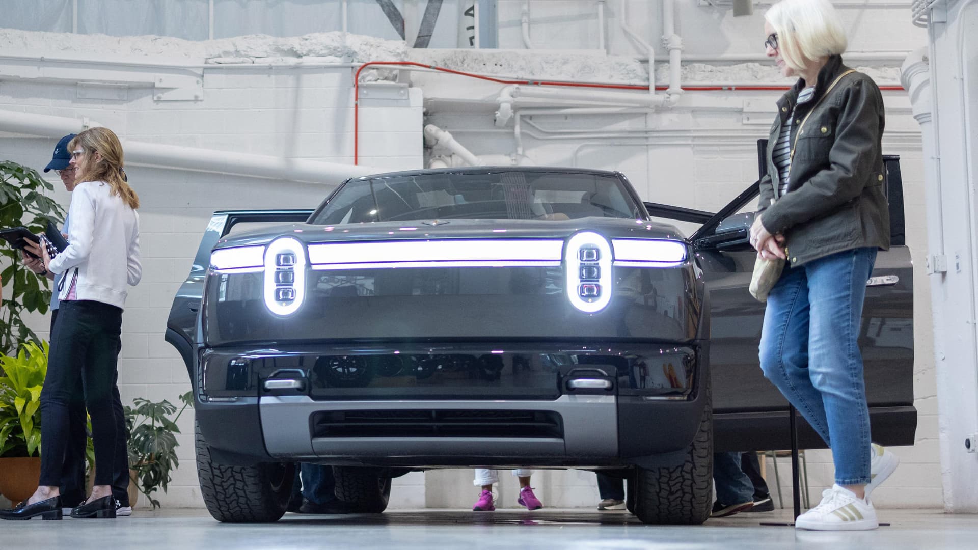 Rivian beats Q3 estimates as it says R2 ramp supported deliveries