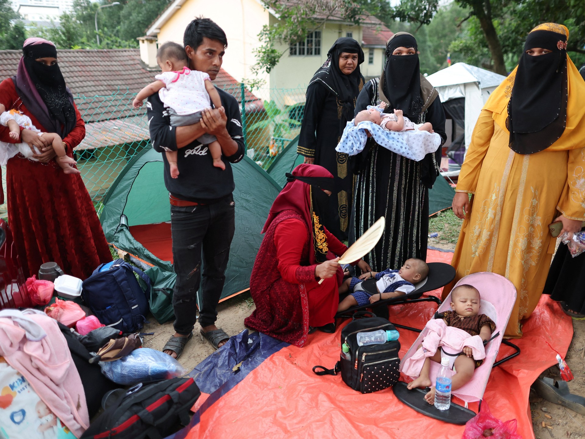 Malaysia questions UNHCR refugee cards after Rohingya detentions