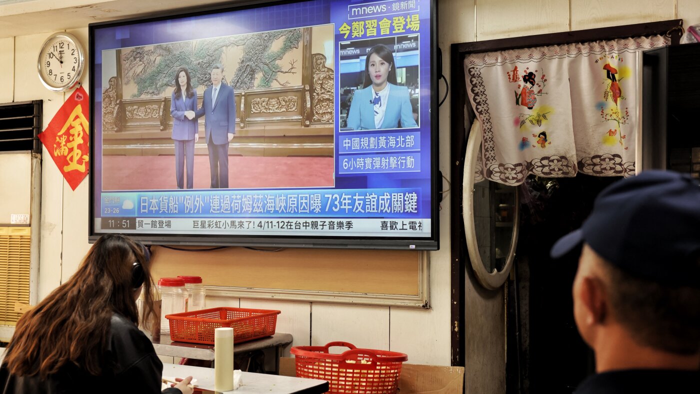 Taiwan opposition leader says Xi talks skipped reunification issue