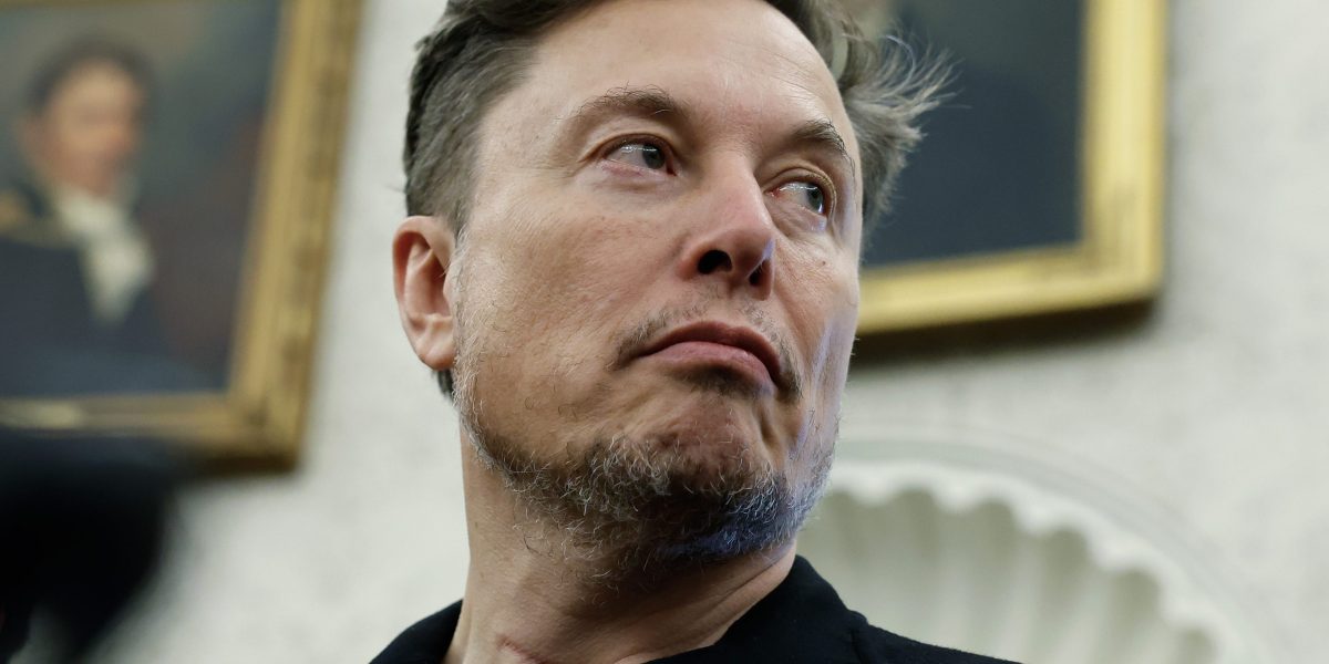 SpaceX filing signals possible Tesla deal and insider share carveout