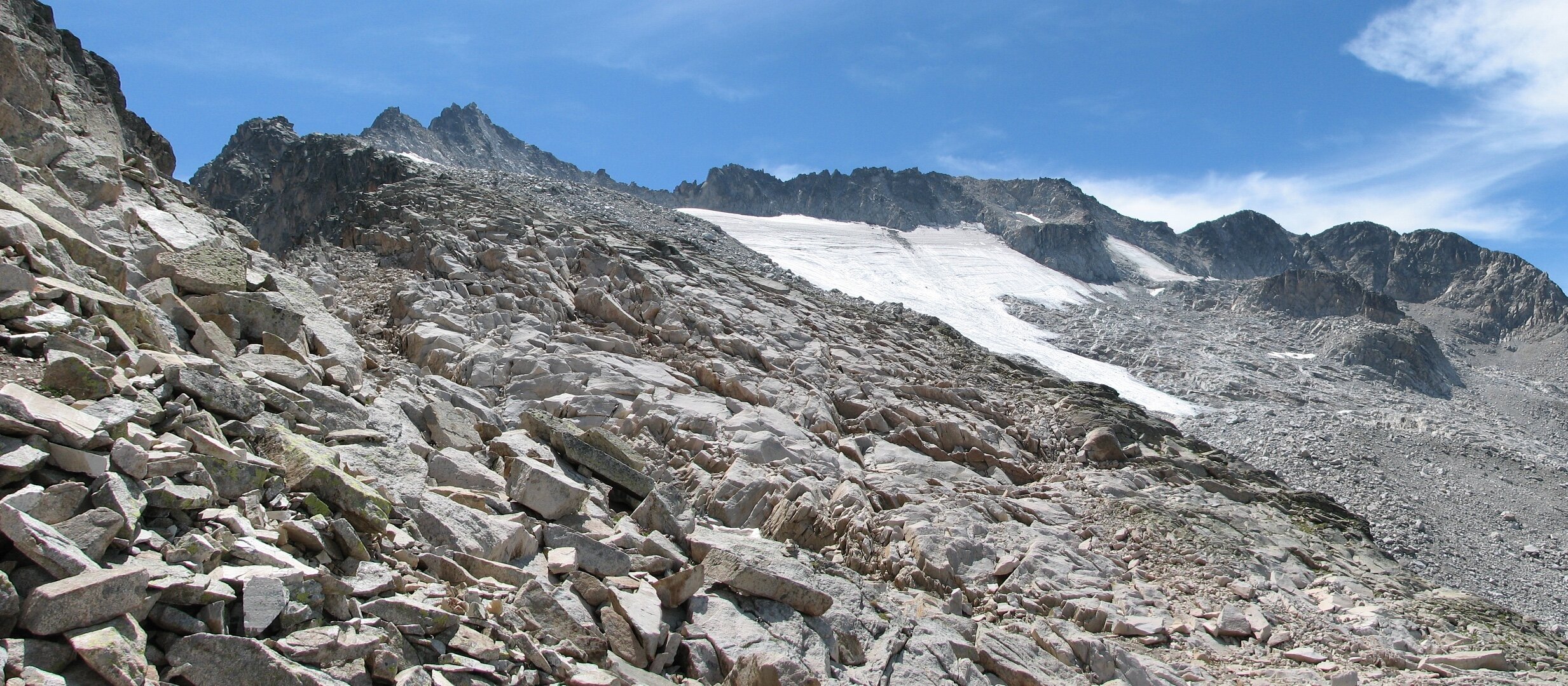 Warming shifts Spain’s frost-driven rockfall risk toward higher mountains