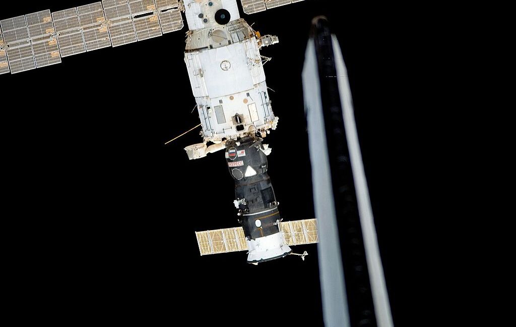 Russia to retire cracked space station tunnel after NASA safety standoff