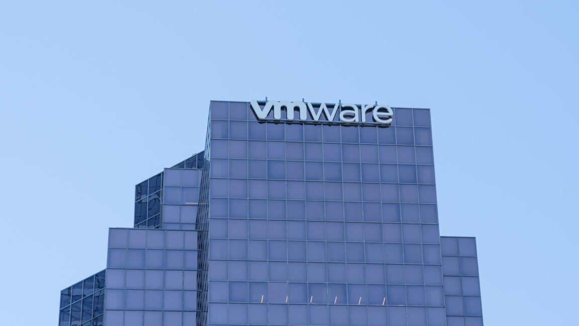 VMware vSphere Standard update leaves SMB trust questions unresolved