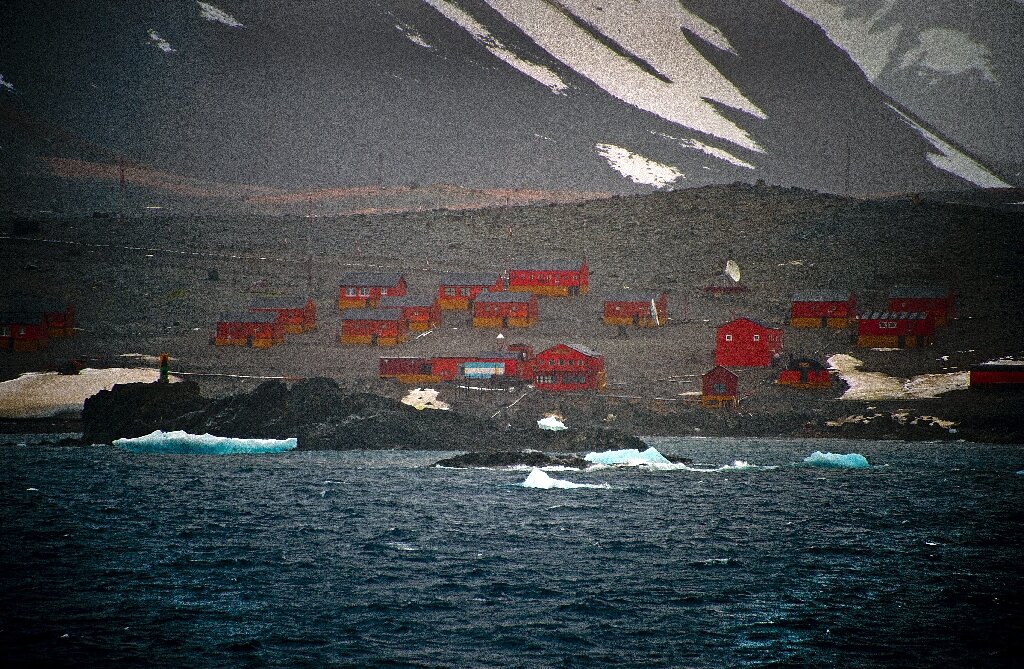 Antarctic Peninsula records its warmest June temperature