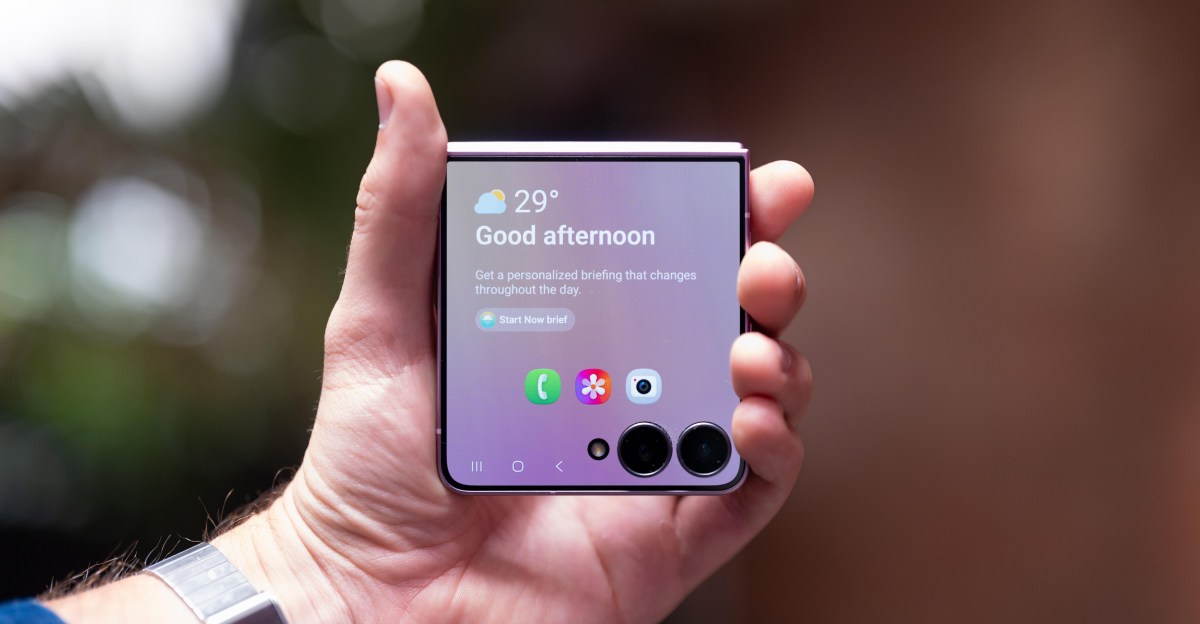 Samsung’s Galaxy Z Flip 8 makes the cover screen more useful