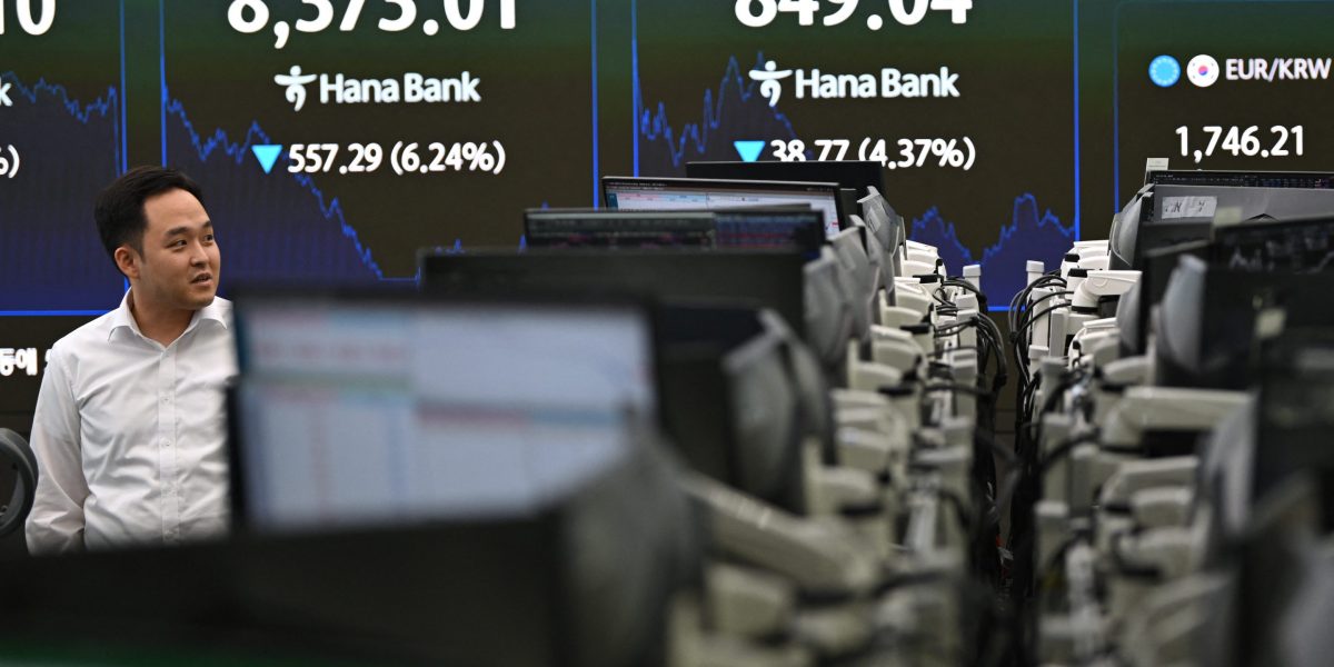 AI rally faces bubble warnings as chip selloff rattles markets