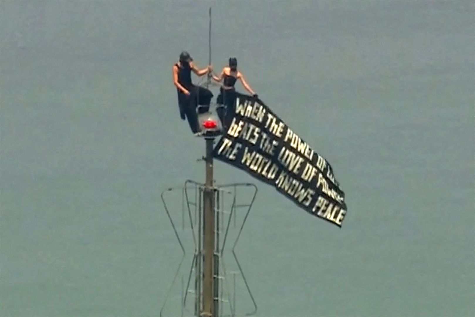 Russian climbers arrested after Empire State Building proposal climb
