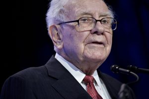 Buffett shifts his giving to family foundations
