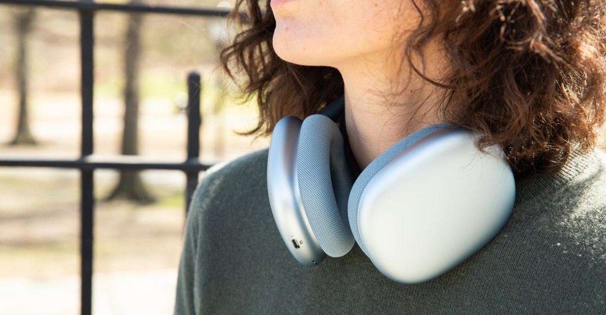 Apple AirPods Max 2 drop to $399.99 at Walmart and Amazon