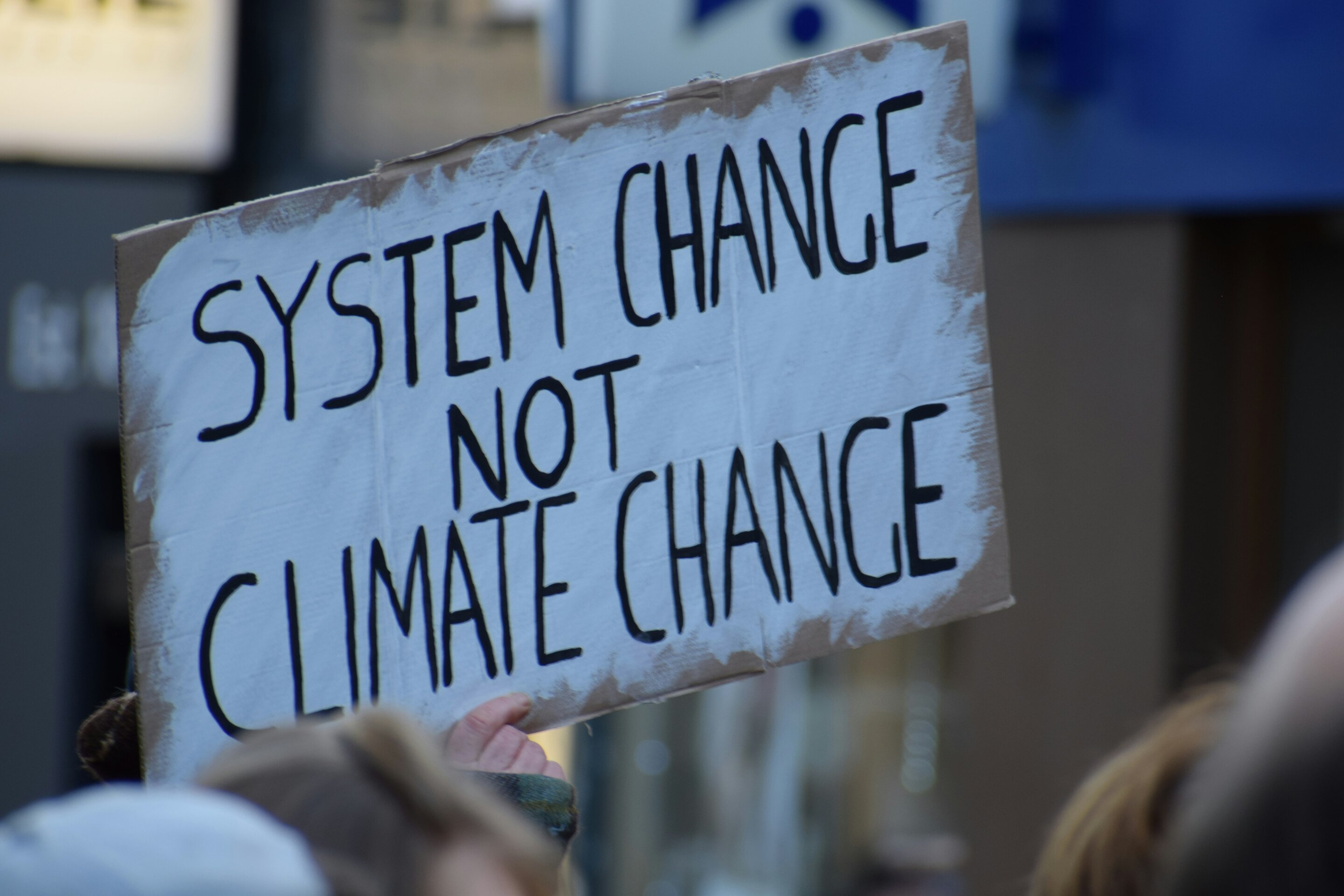 Model links social norms to uneven climate action across regions