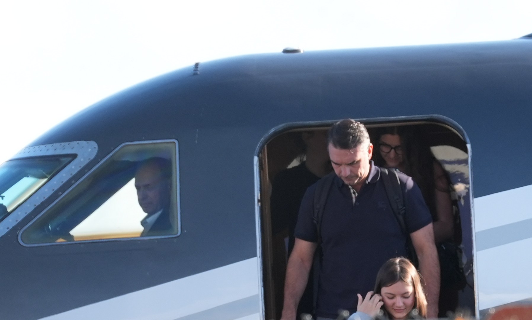 Flávio Bolsonaro arrives in Miami after Brazil election defeat