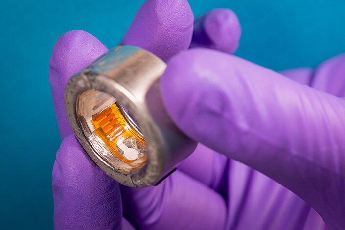 Glucose ketone smart ring tracks multiple sweat biomarkers