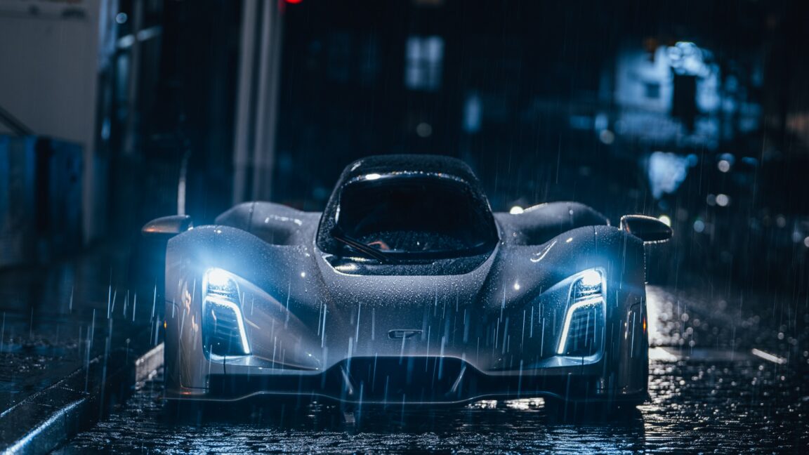 Czinger 21C pairs 1,250 hp with 3D-printed hypercar engineering
