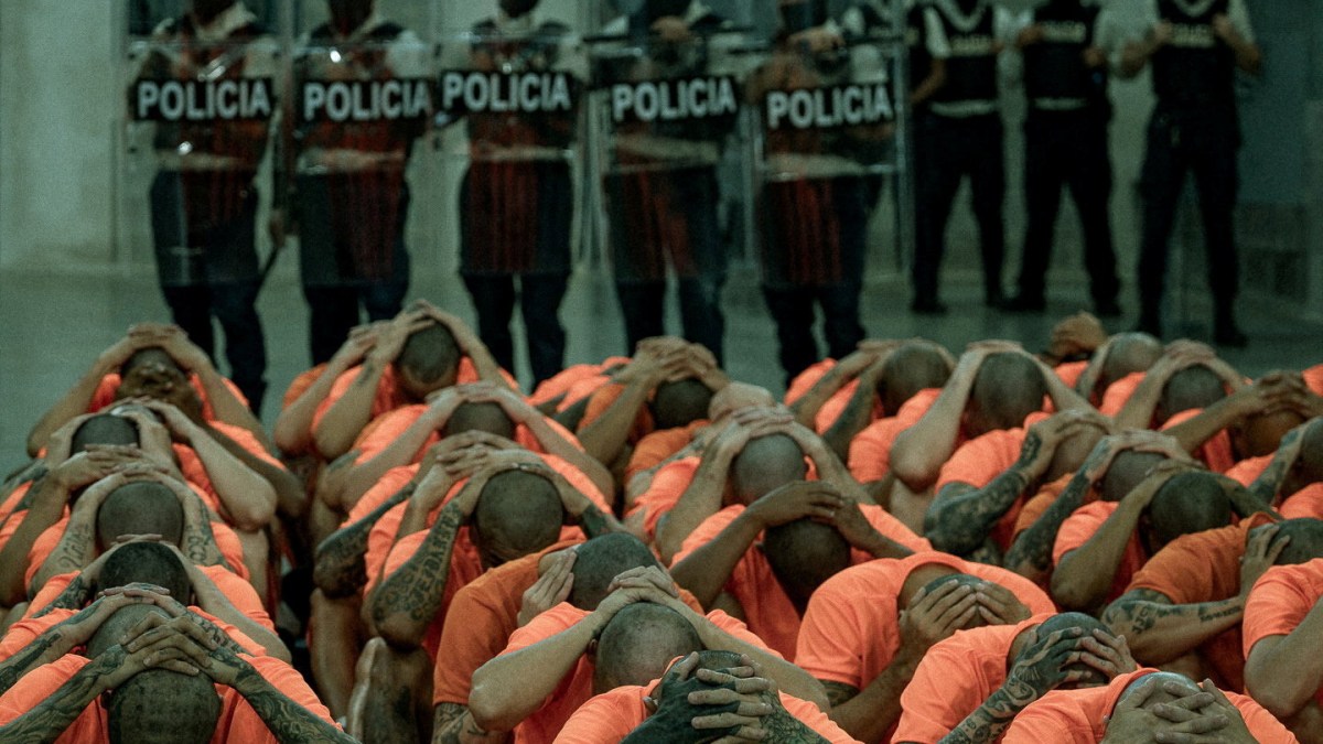 Costa Rica transfers first 123 inmates to new mega-prison