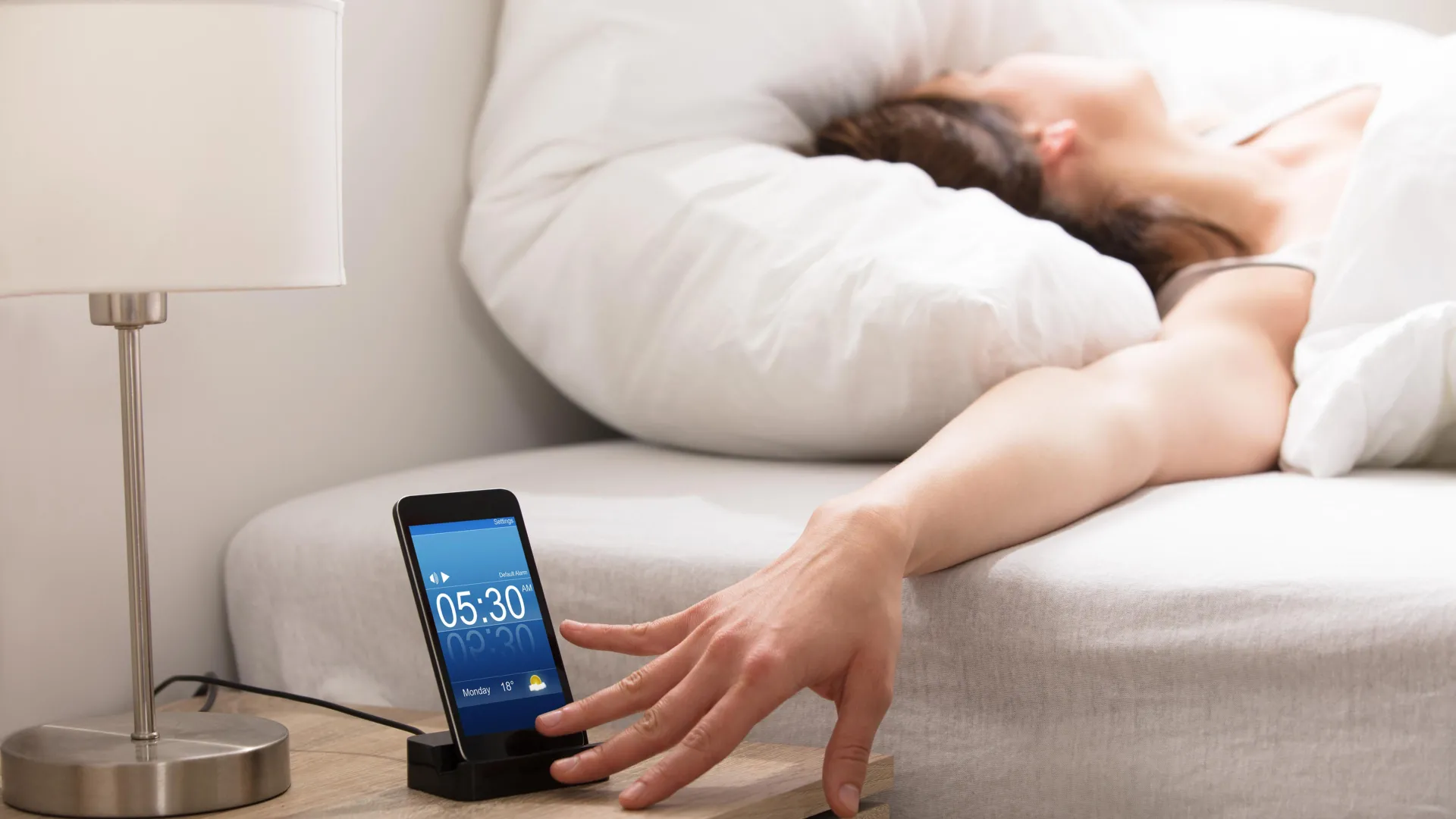 Modest sleep loss linked to weight gain in Columbia trial