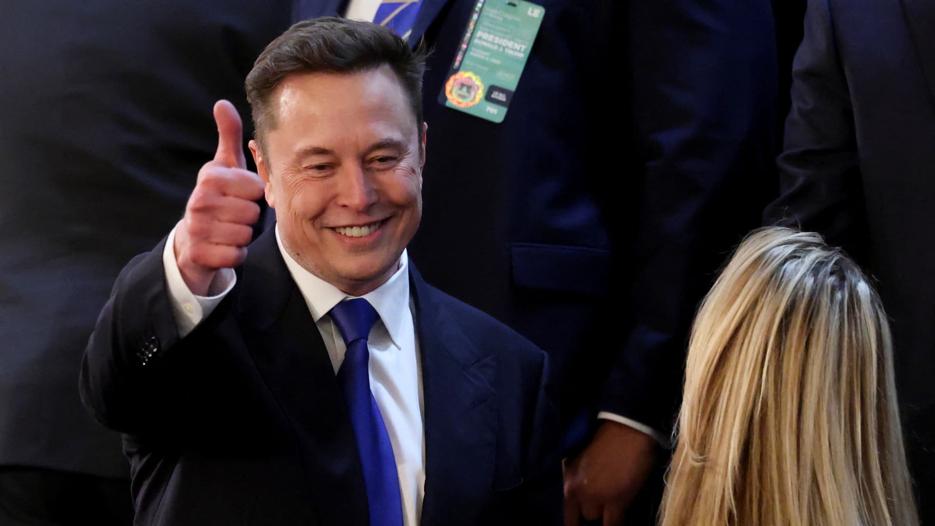 Musk’s wealth tops $1 trillion after SpaceX Nasdaq debut