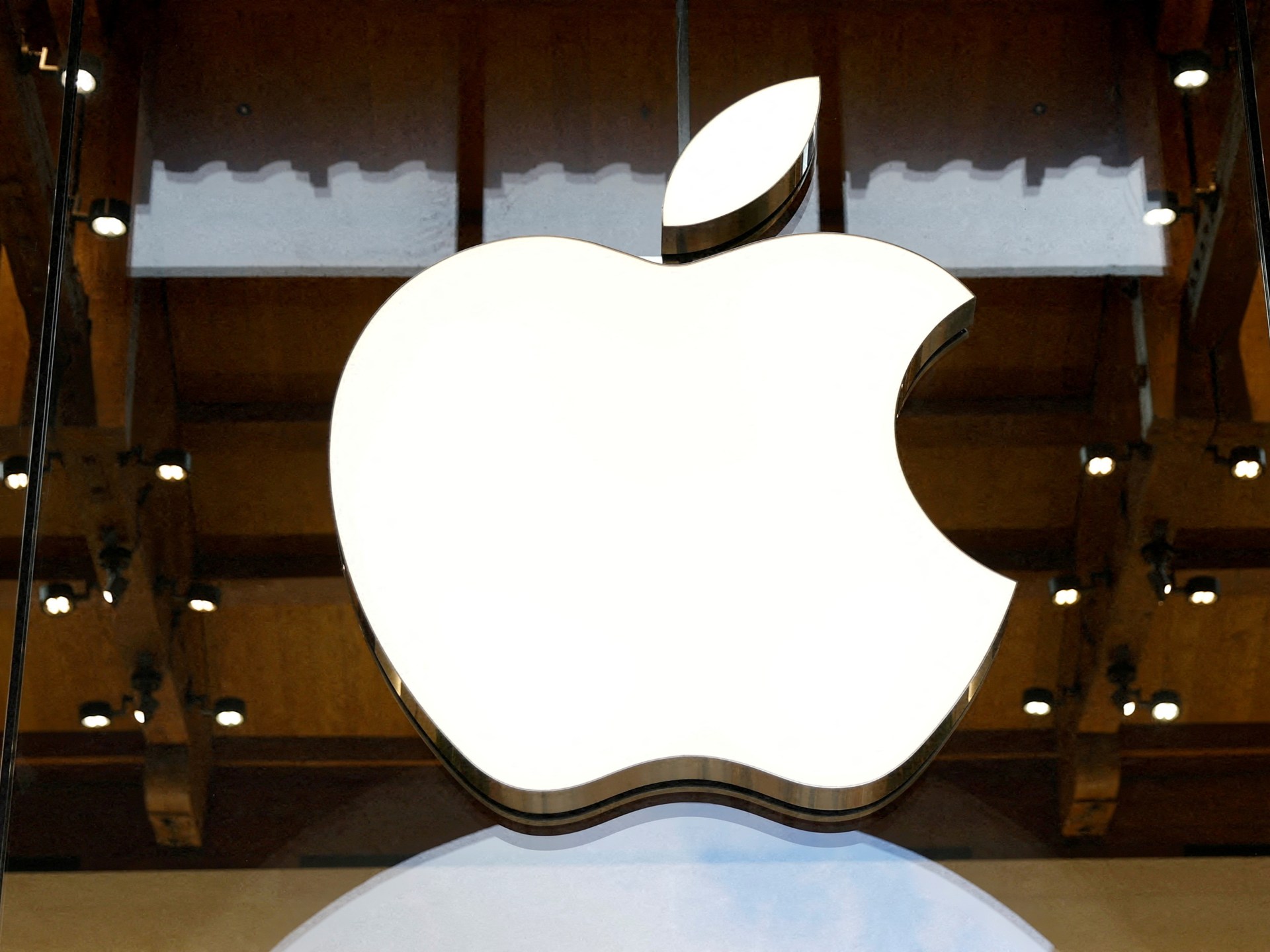 Apple sues OpenAI over alleged trade secret theft