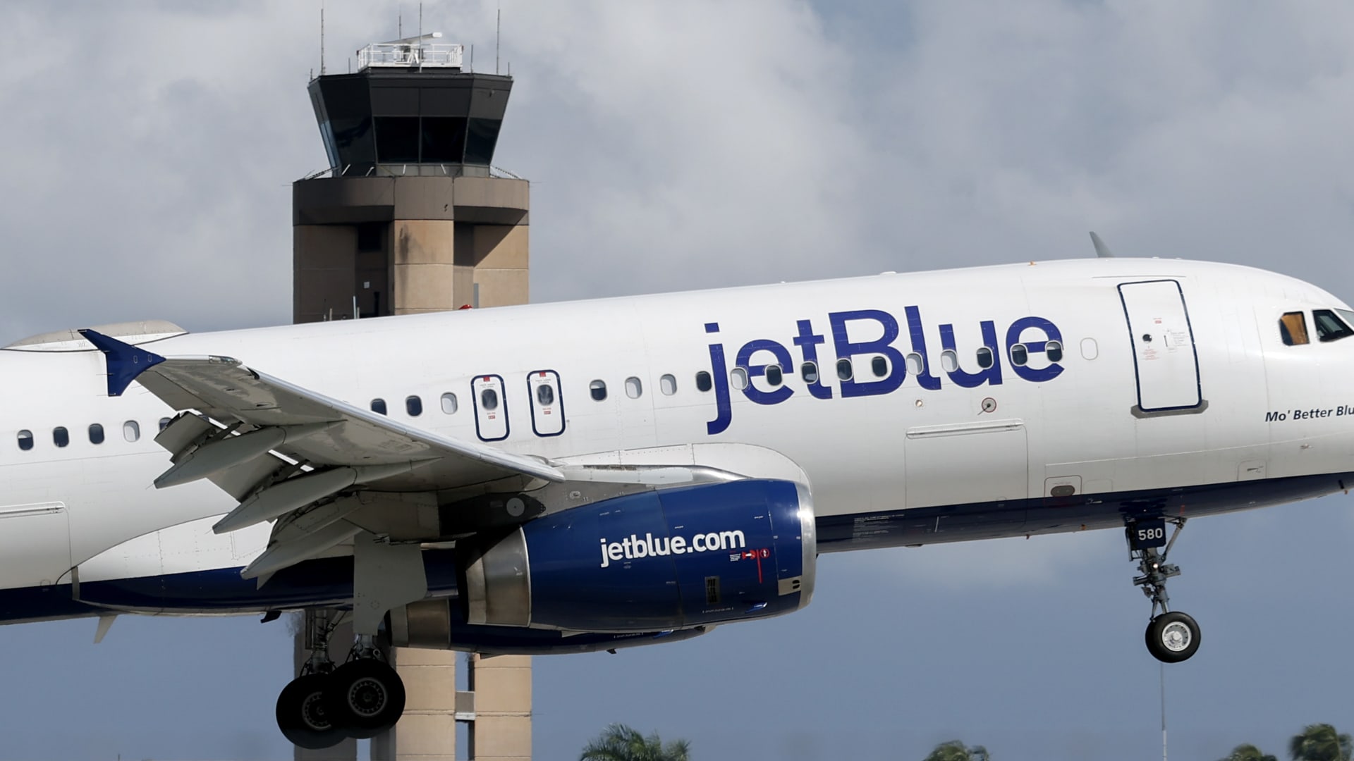 JetBlue expands Fort Lauderdale push after Spirit shutdown