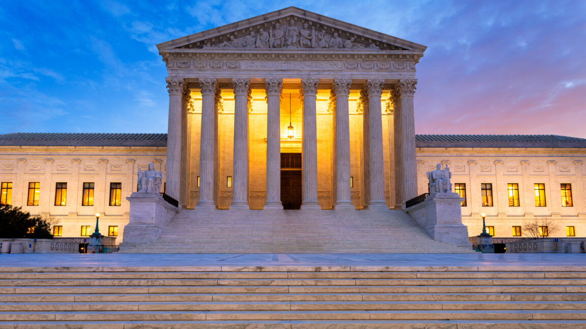 Apple asks Supreme Court to overturn App Store contempt ruling