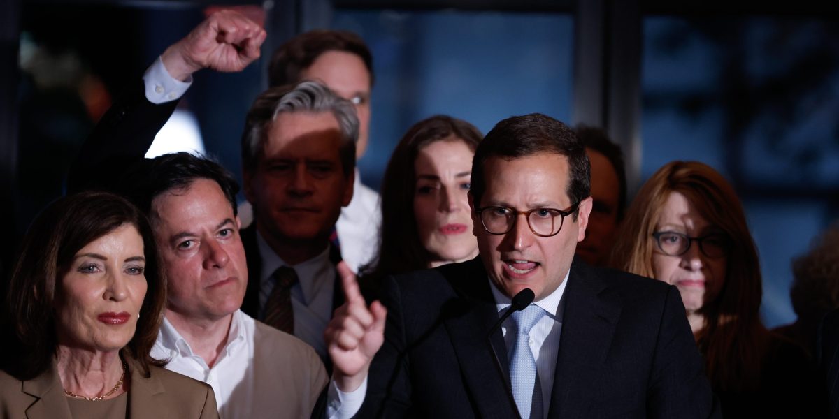 AI money loses in Manhattan House primary